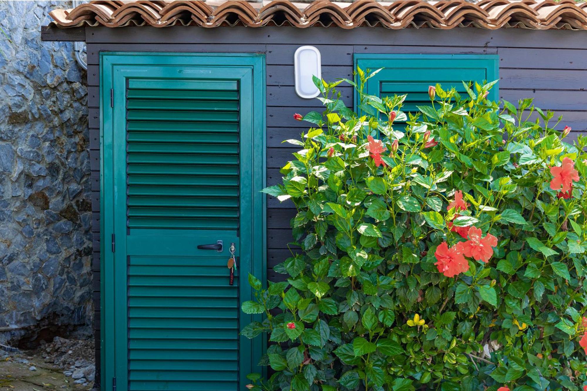 Riva Smeralda Camping Lodge Milazzo Exterior photo